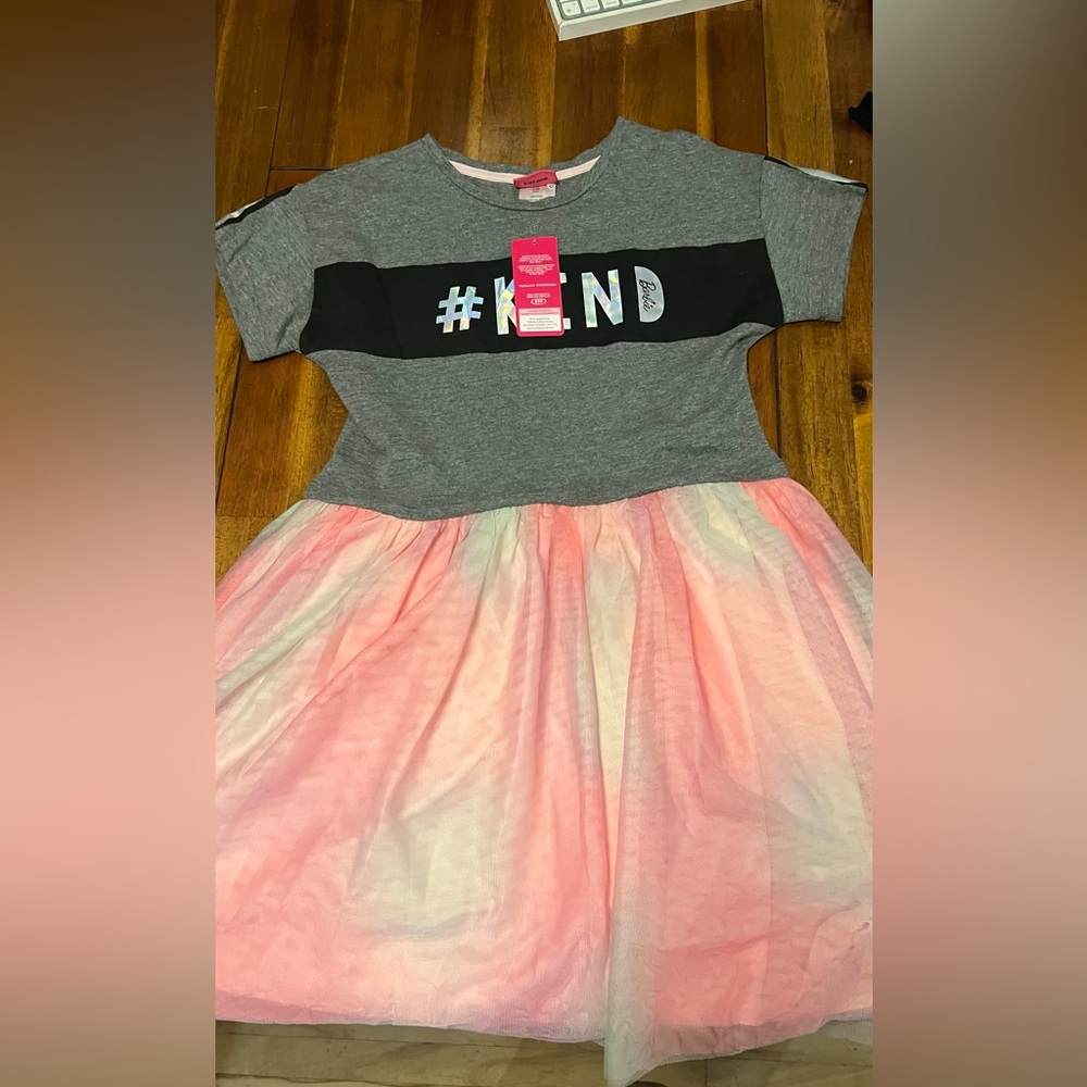 Bnew barbie dress size 10-12yo